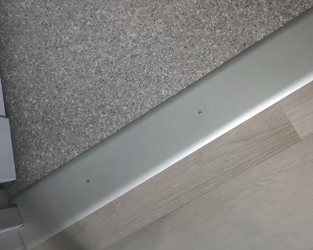 Порог одноуровневый ПС 05.900.01л Серебро