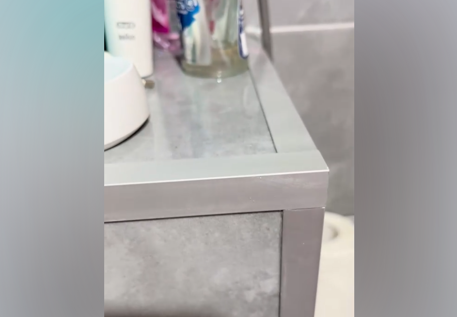 Профиль окантовочный ПУ 30НСК(304).2700.002 2,7 м Золото