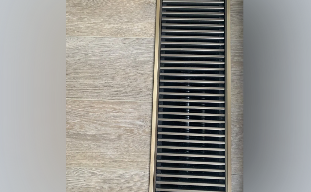 Угол внешний латунь брашированная 10х10мм 2,7м MSPEGOV 10A