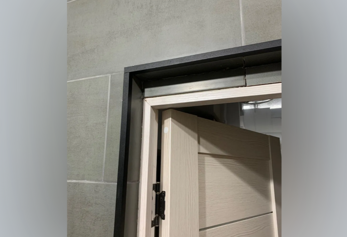 Профиль окантовочный ПУ 20НСК(304).2700.015 2,7 м Черный