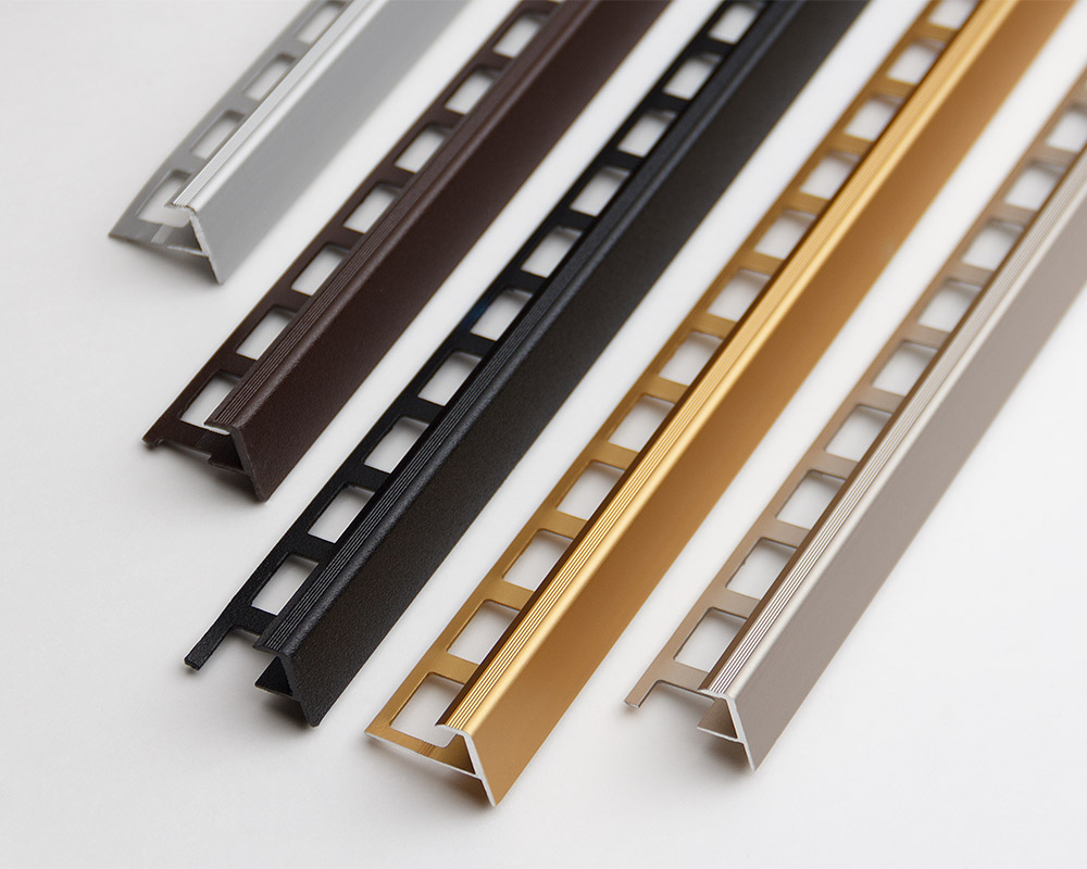 Профиль окантовочный ПУ 13.2700.02л Золото