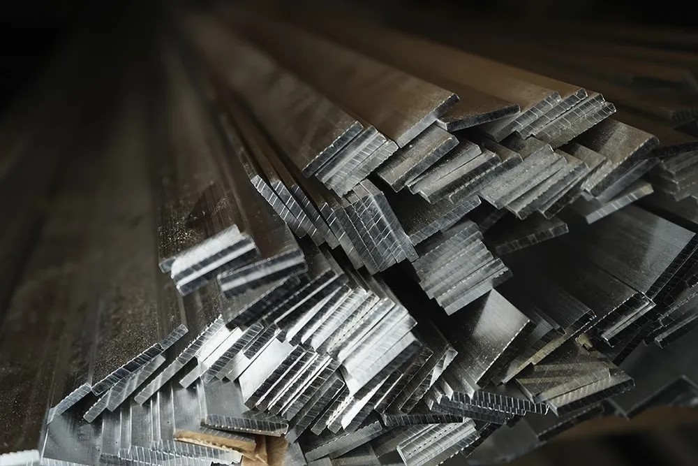 Штанга плоская 15 мм ШПл 06.2000.542л Шампань. Цена за 5 штук.