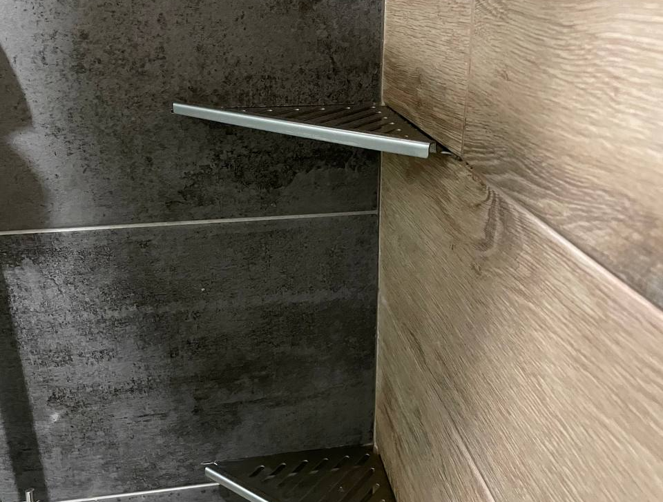 Полка для душа алюминиевая глянцевое серебро 16*221*346 KBSSA.91