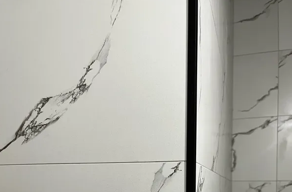 Профиль окантовочный ПУ 20НСК(304).2700.015 2,7 м Черный