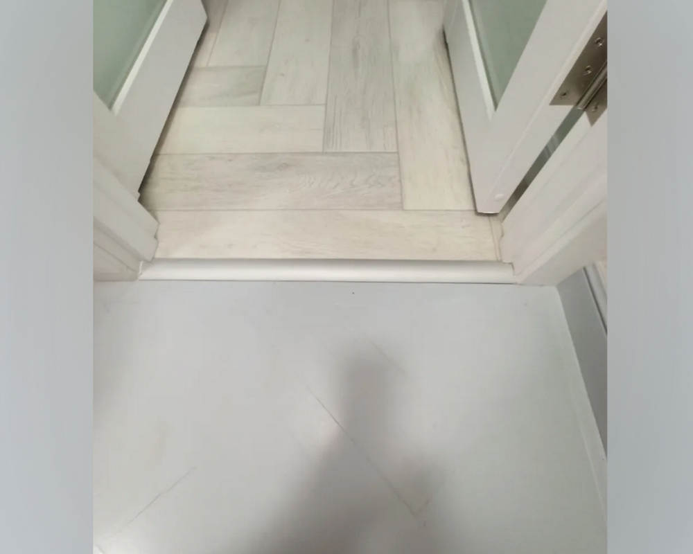 Порог одноуровневый ПС 04-3.900.02л Золото