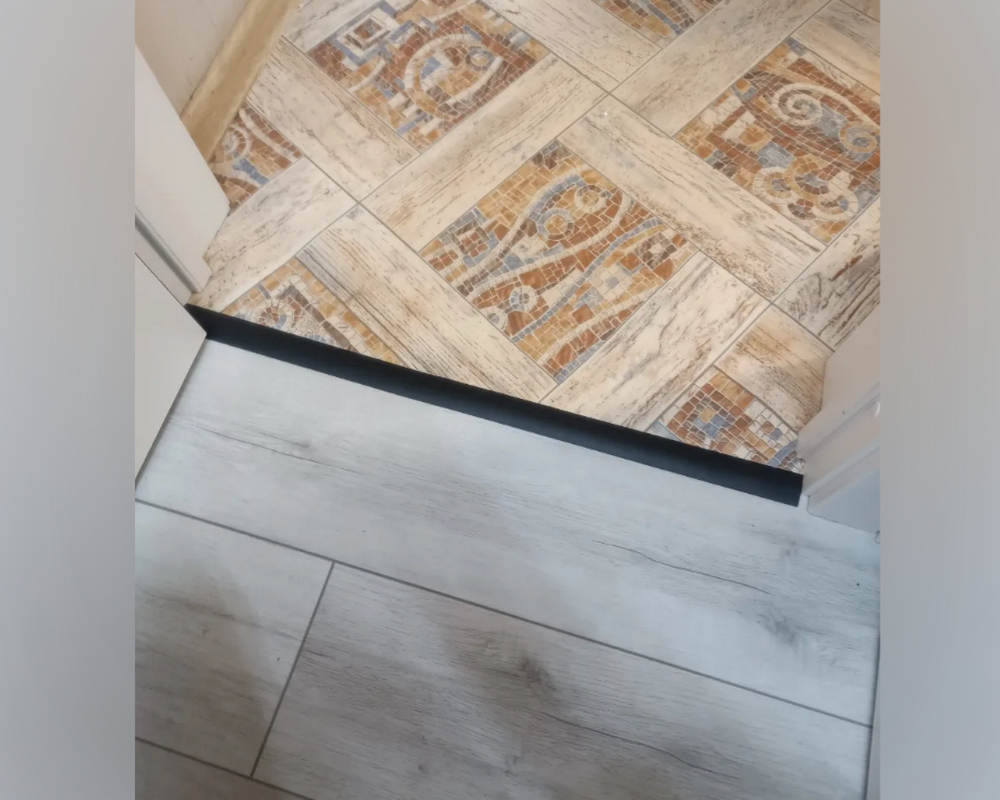 Порог разноуровневый ЛР 06.2700.4077 Махагон