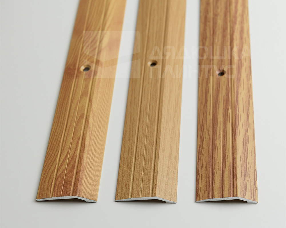 Порог разноуровневый ПР 03.900.084 Дуб универсальный