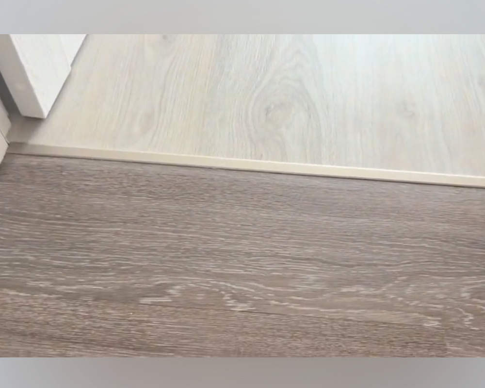 Порог одноуровневый ПС 09.2700.242л Шампань