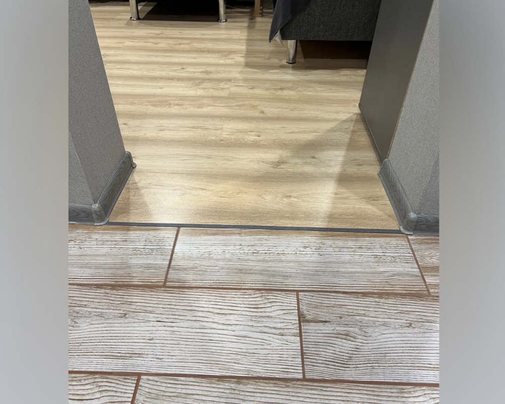 Порог одноуровневый ПС 11.2700.257 2,7 м Бетон айс