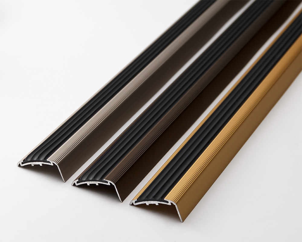 Порог угловой ПУ 71.1800.03 Шоколад