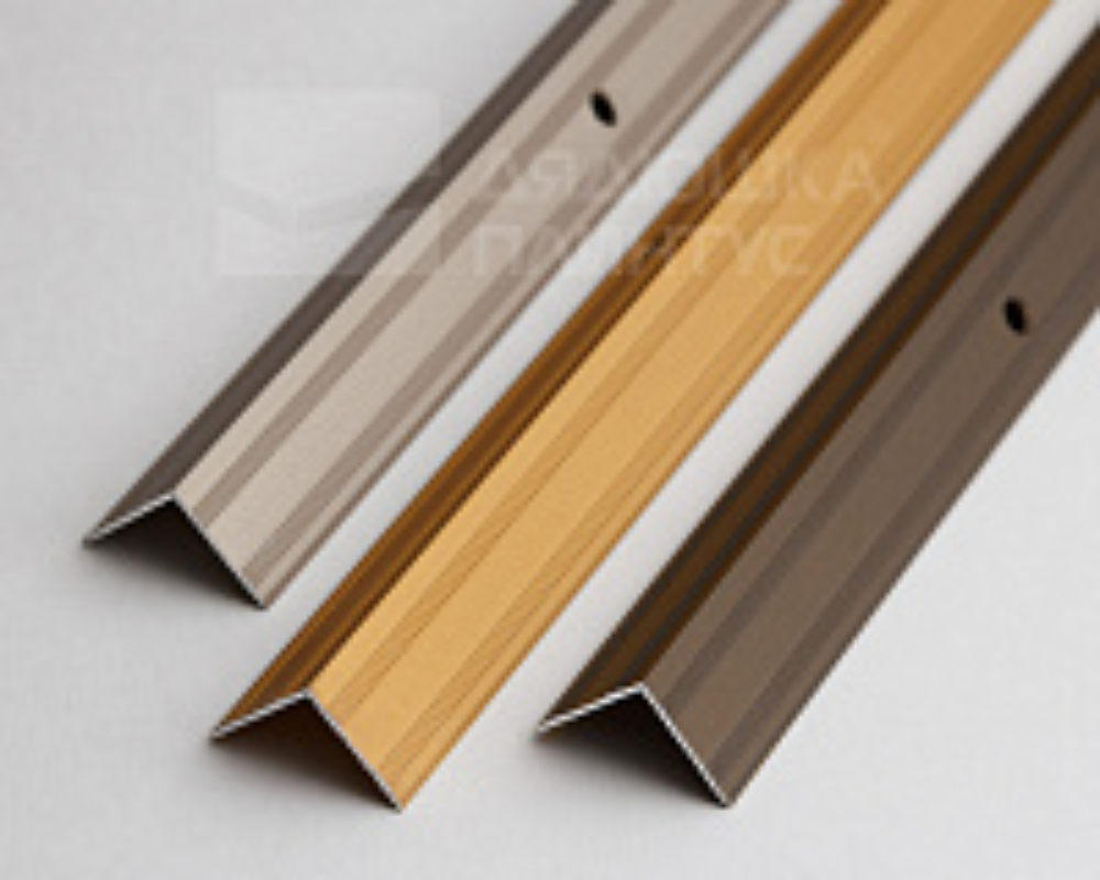 Порог угловой ПУ 05.1800.083 Бук