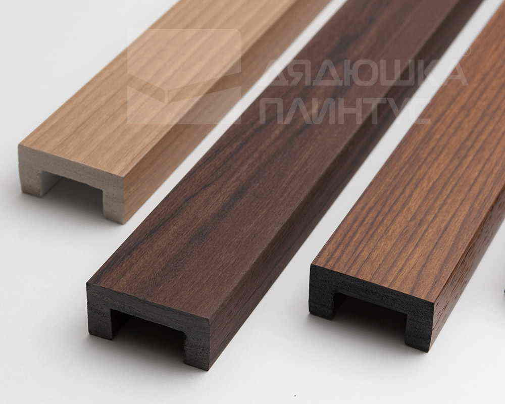 Молдинг из полистирола высокой плотности  HI-WOOD LB40 BR396 40х20ммх 2,7м