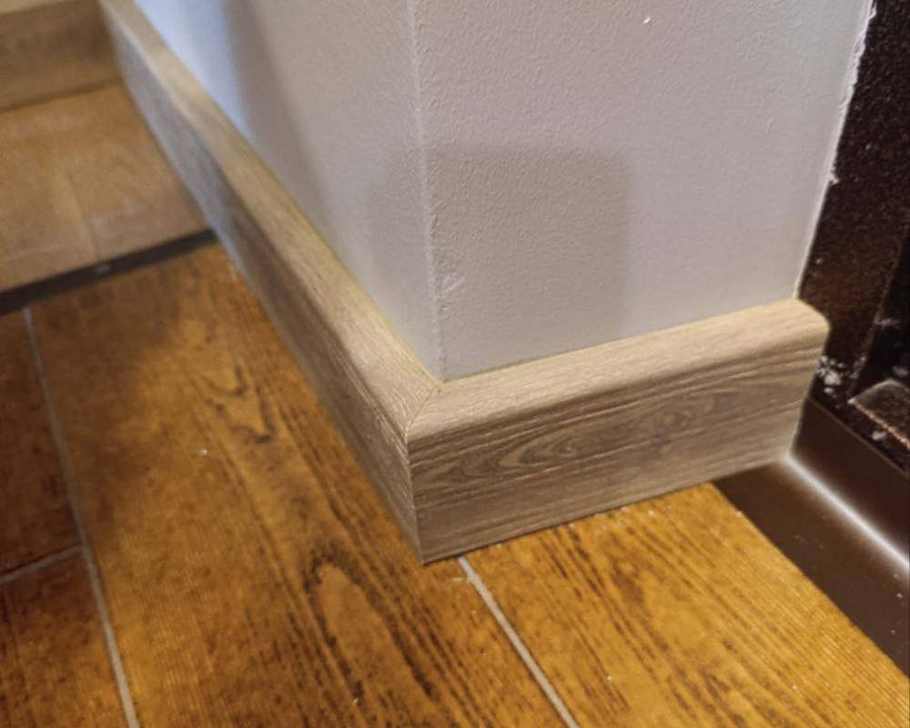 Плинтус ПВХ Рико Концепт 80мм 2,2м. 80013