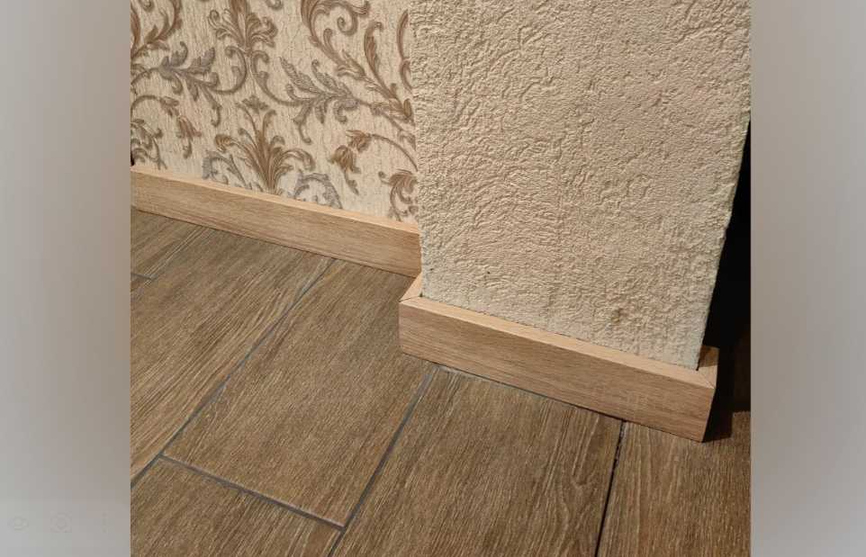 Плинтус МДФ Волшебная палочка Гарден 60 мм. 204 Ясень серый