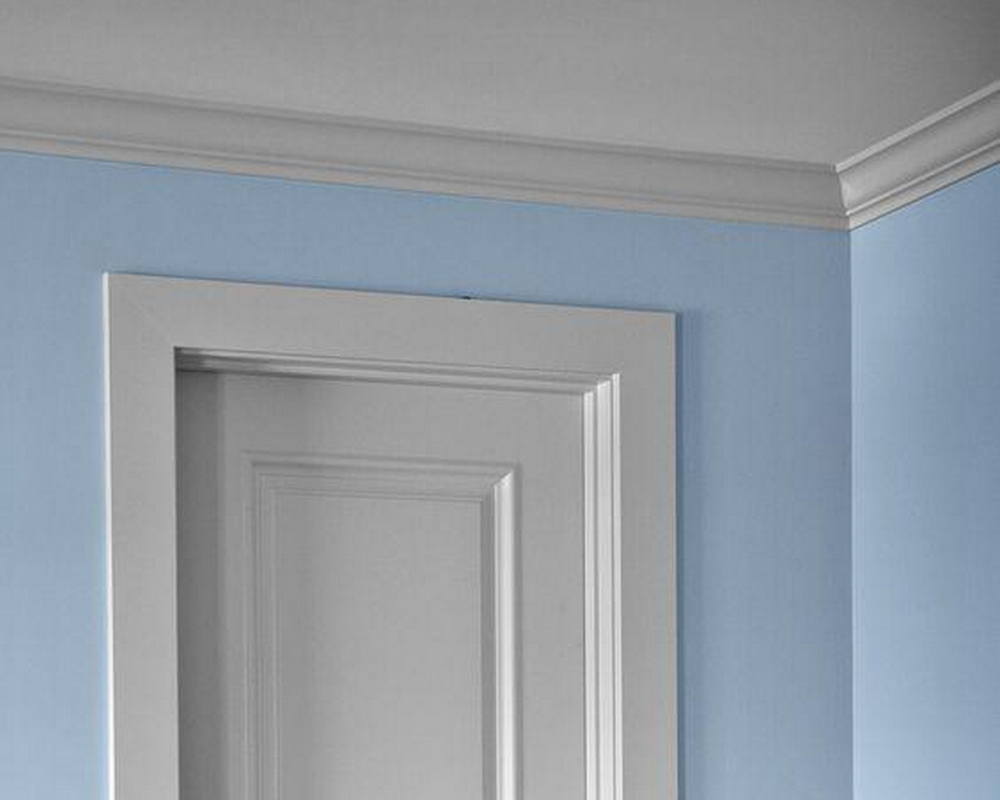 Плинтус потолочный из полистирола высокой плотности HI-WOOD A165L 165х62мм 2,0м