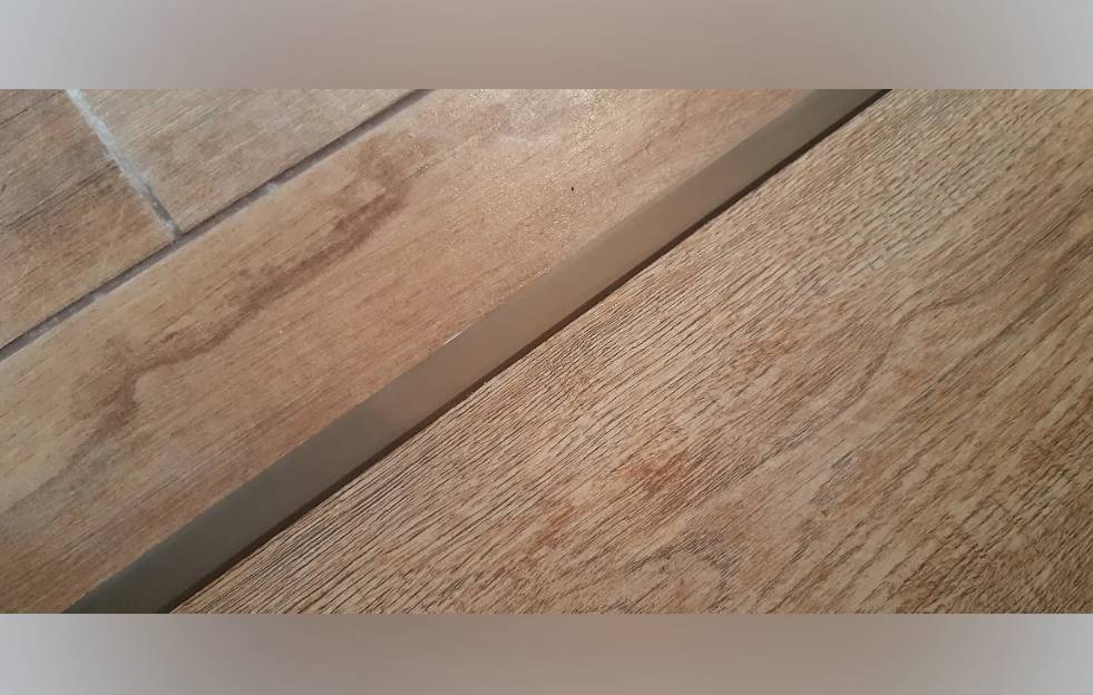 PVS91-07 Профиль Т-образный нержавеющая сталь Антик браш темный 20мм х 2.7м