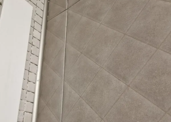 Профиль для плитки латунный PVL28 10 мм х 2,5 м Полированый