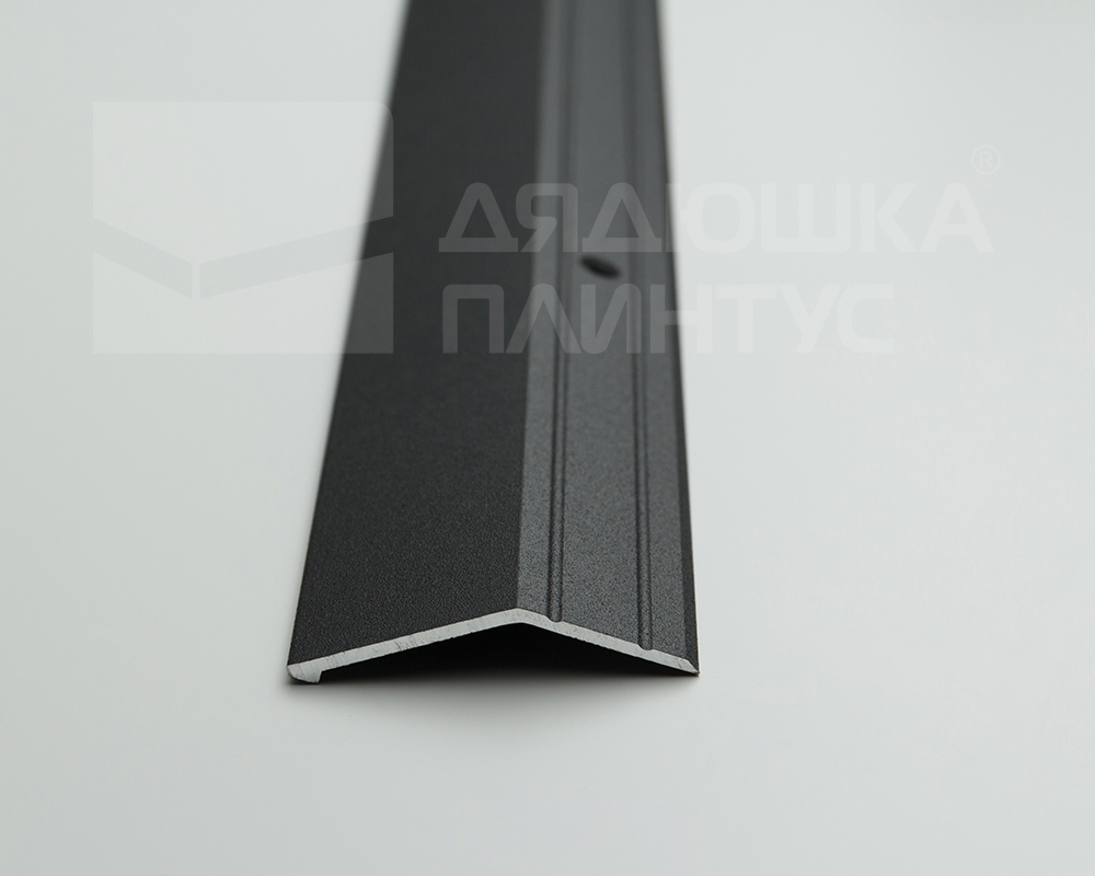 Порог разноуровневый ПР 04.900.15 Черный