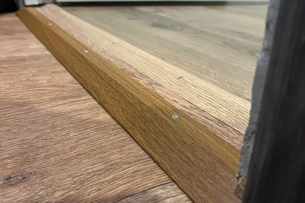 Порог разноуровневый ПР 03.900.061 Дуб мокко