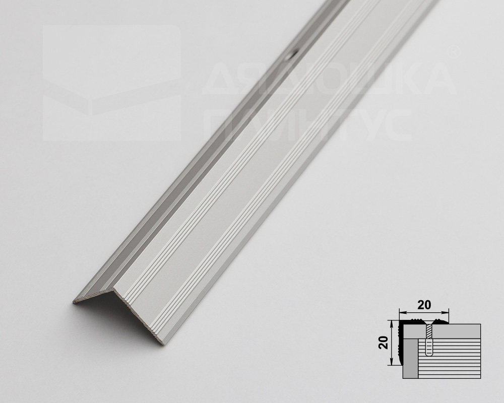 Порог угловой ПУ 05.2700.201л Серебро