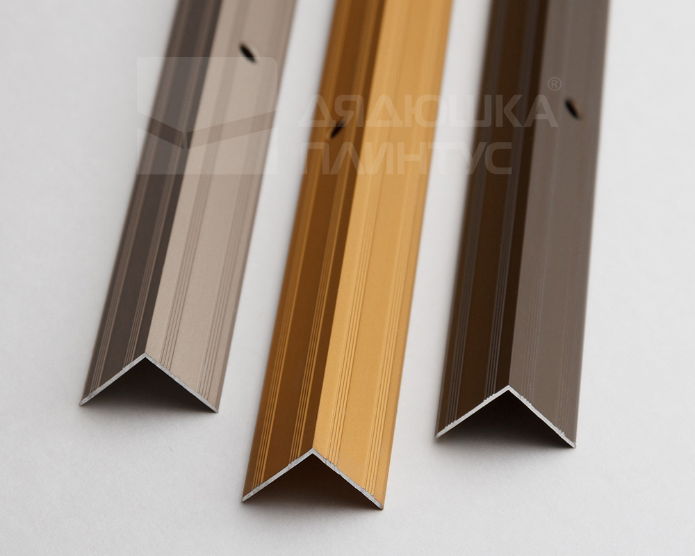 Порог угловой ПУ 05.1800.055 0,9 м Бетон классик. Цена за 6 штук