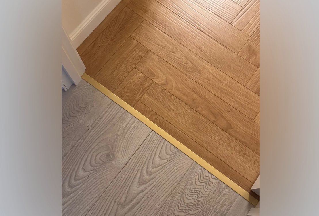 PVS90-04 Профиль Т-образный нержавеющая сталь Золото браш 14мм х 2.7м