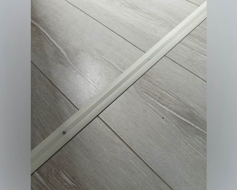 Порог одноуровневый ПС 03.1800.106 Ясень белый