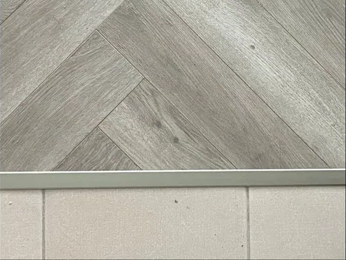 Профиль стыкоперекрывающий ПС 11НСМ(304).2700.042 2,7 м Шампань