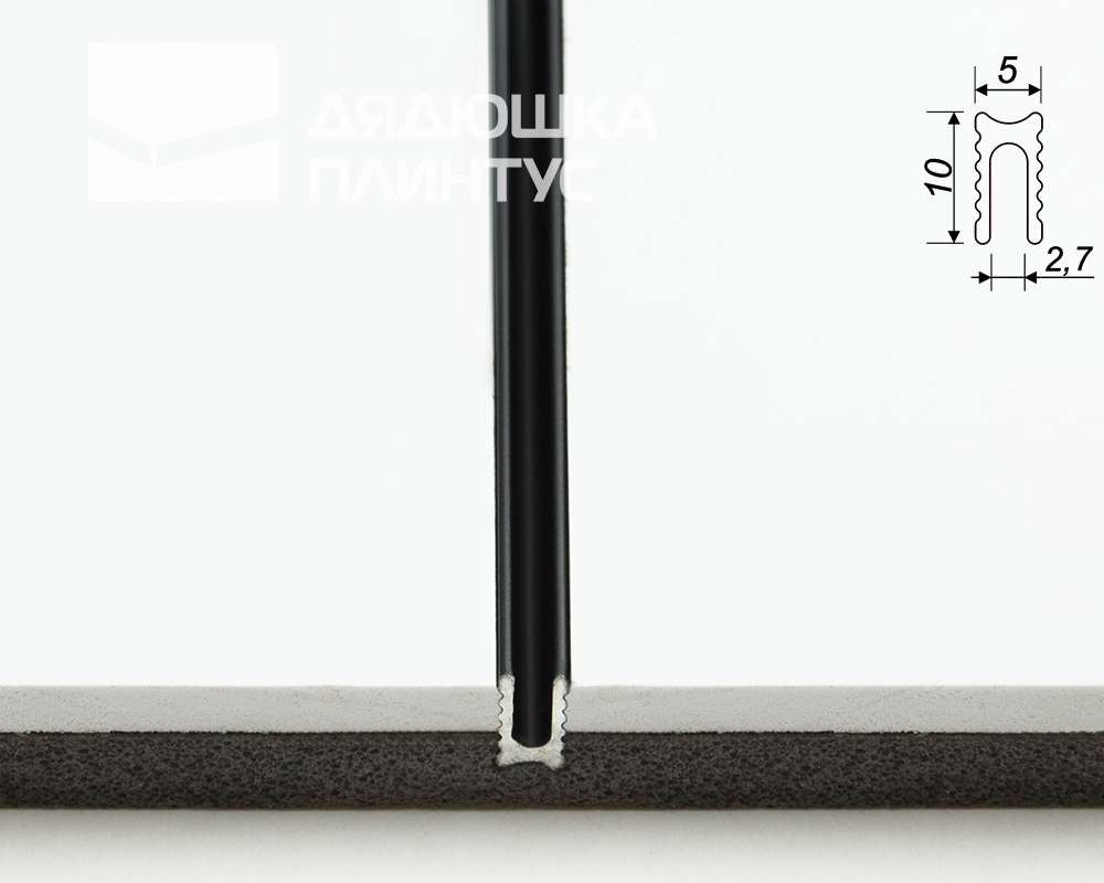 Разделитель алюминиевый стеновой Decaro D009A Black 3,0м