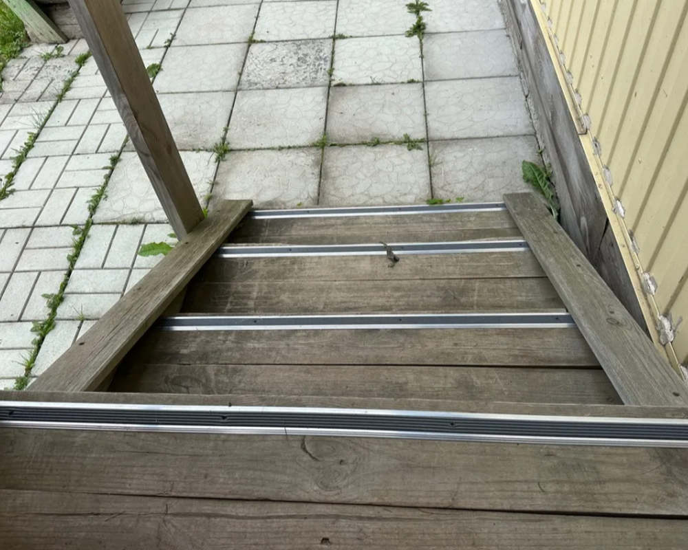 Порог одноуровневый ПС 08-1.1800.001ч Без покрытия