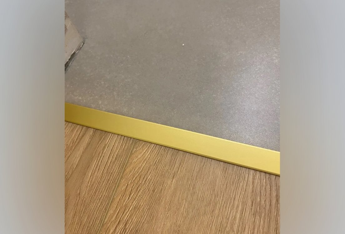 PVS90-04 Профиль Т-образный нержавеющая сталь Золото браш 14мм х 2.7м