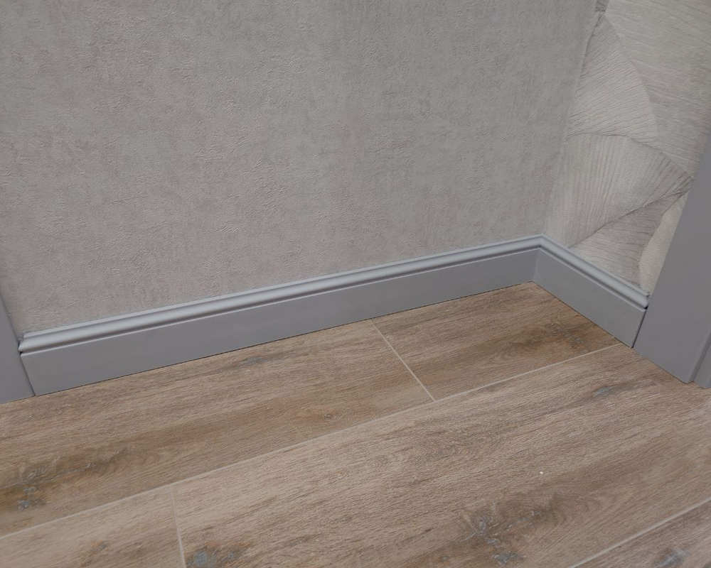 Плинтус из полистирола высокой плотности Волшебная палочка MSPOL 202 80*12*2000 мм Белый под покраску