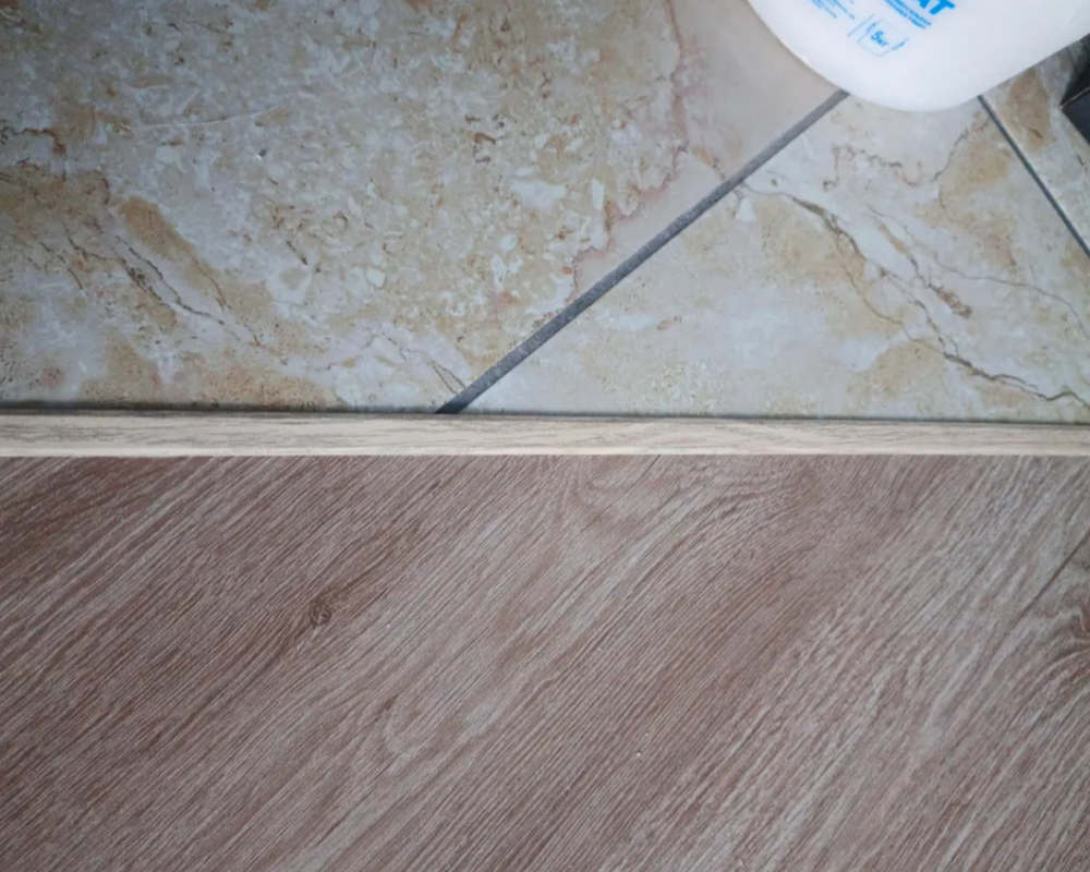 Порог одноуровневый ПС 09.2700.2106 Ясень белый