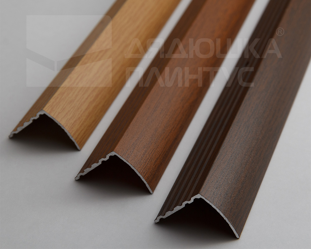 Порог угловой ПУ 04.2700.289 Клен беленый