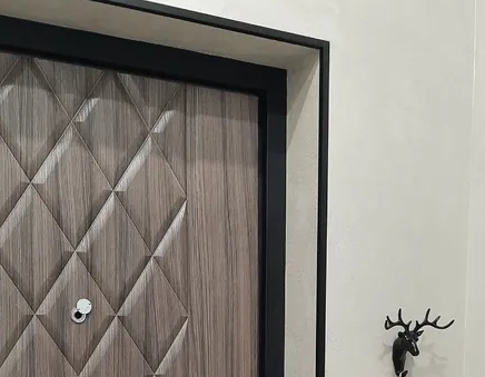 Профиль окантовочный ПУ 20НСБ(304).2700.015 2,7 м Черный