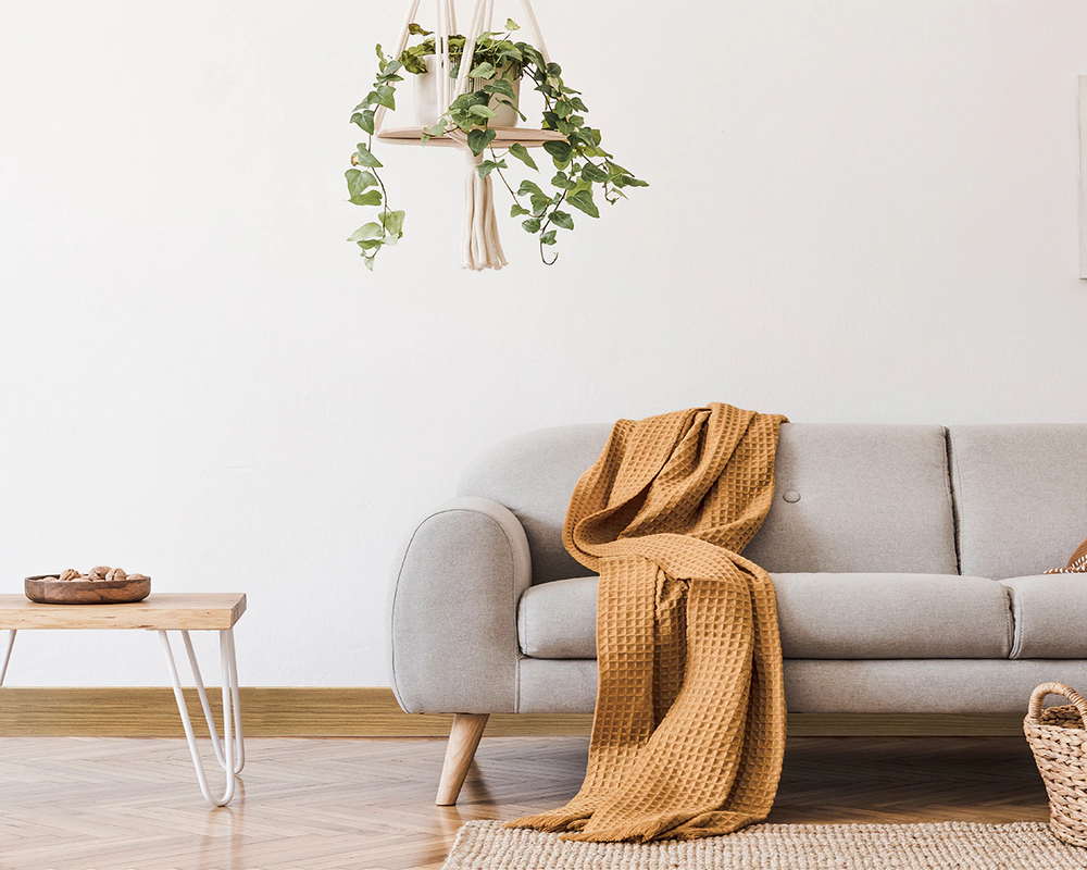 Плинтус ПВХ со съемной панелью Идеал Деконика 85мм 2,2м 211 Дуб рустик