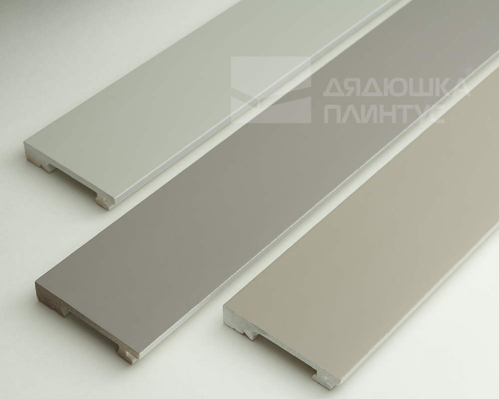 Плинтус из полистирола высокой плотности Волшебная Палочка. Окрашенная. 80мм 2м. RAL 1013