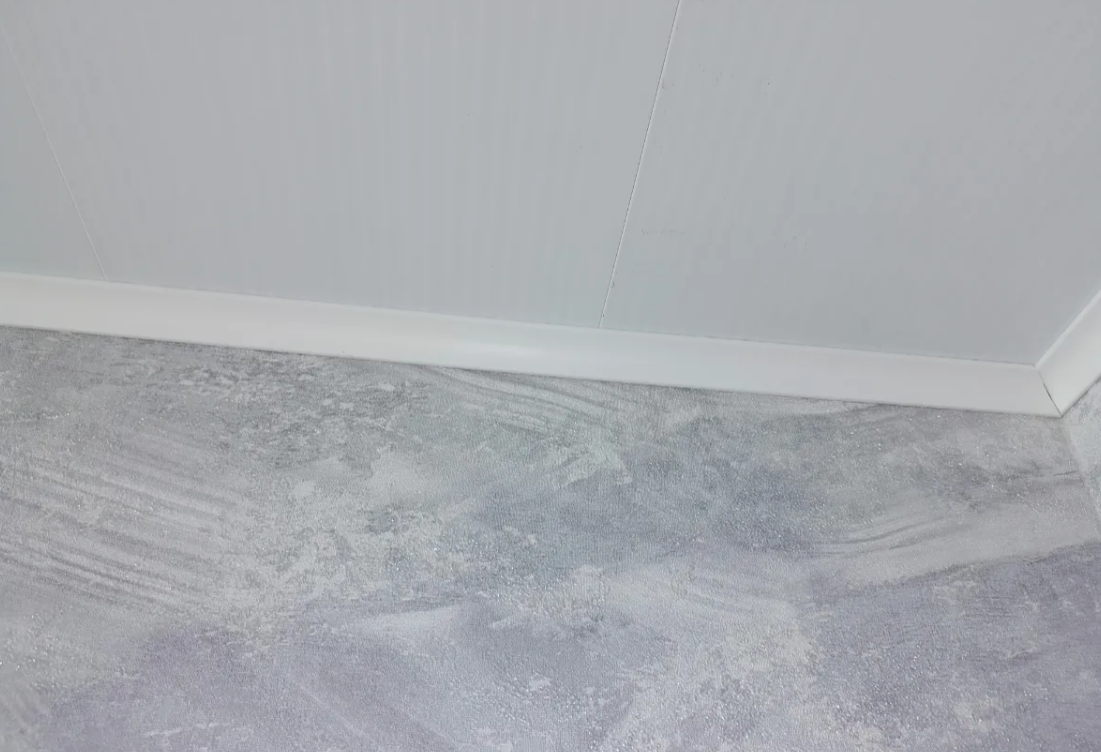 Карниз потолочный NMC LX-32 (220) 30*35мм 2м