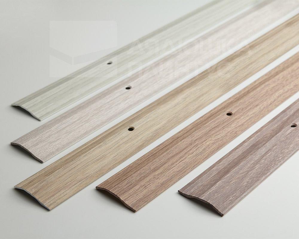 Порог разноуровневый ПР 02.2700.052 0,9 м Ель дымчатая