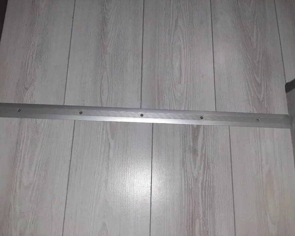 Порог одноуровневый ПС 03.2700.201л Серебро