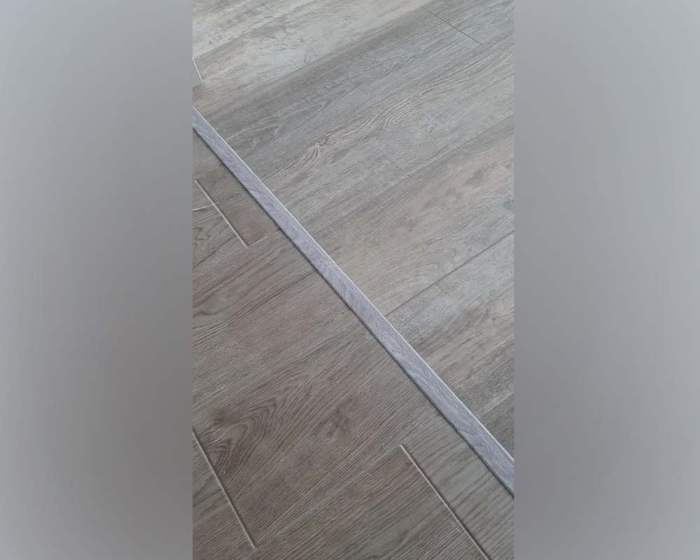 Порог одноуровневый ПС 09.2700.053 Бук беленый